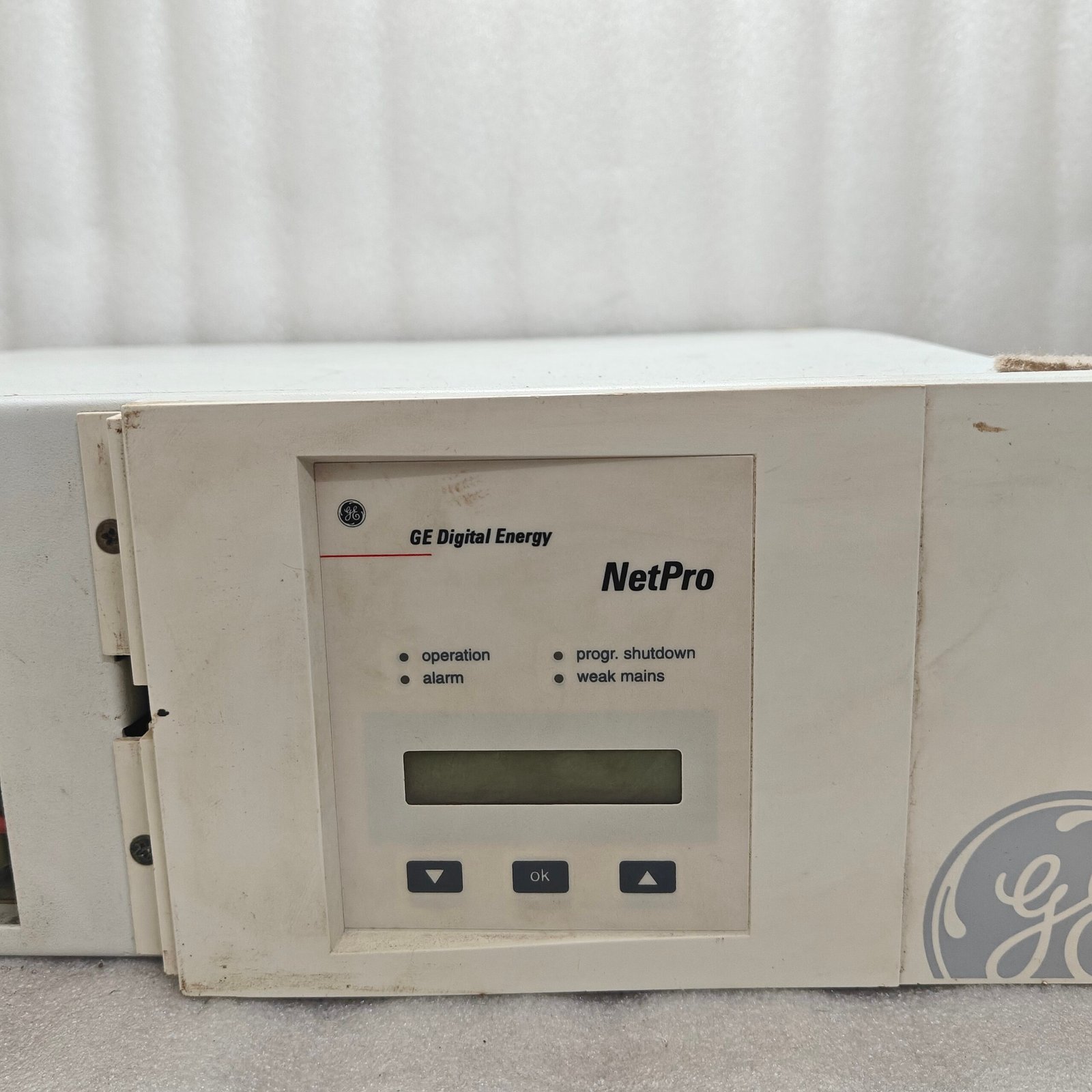 GE DIGITAL ENERGY UPS NETPRO 2000 1200W 2000VA 5.4A-8.6A POWER SUPPLY - Image 3