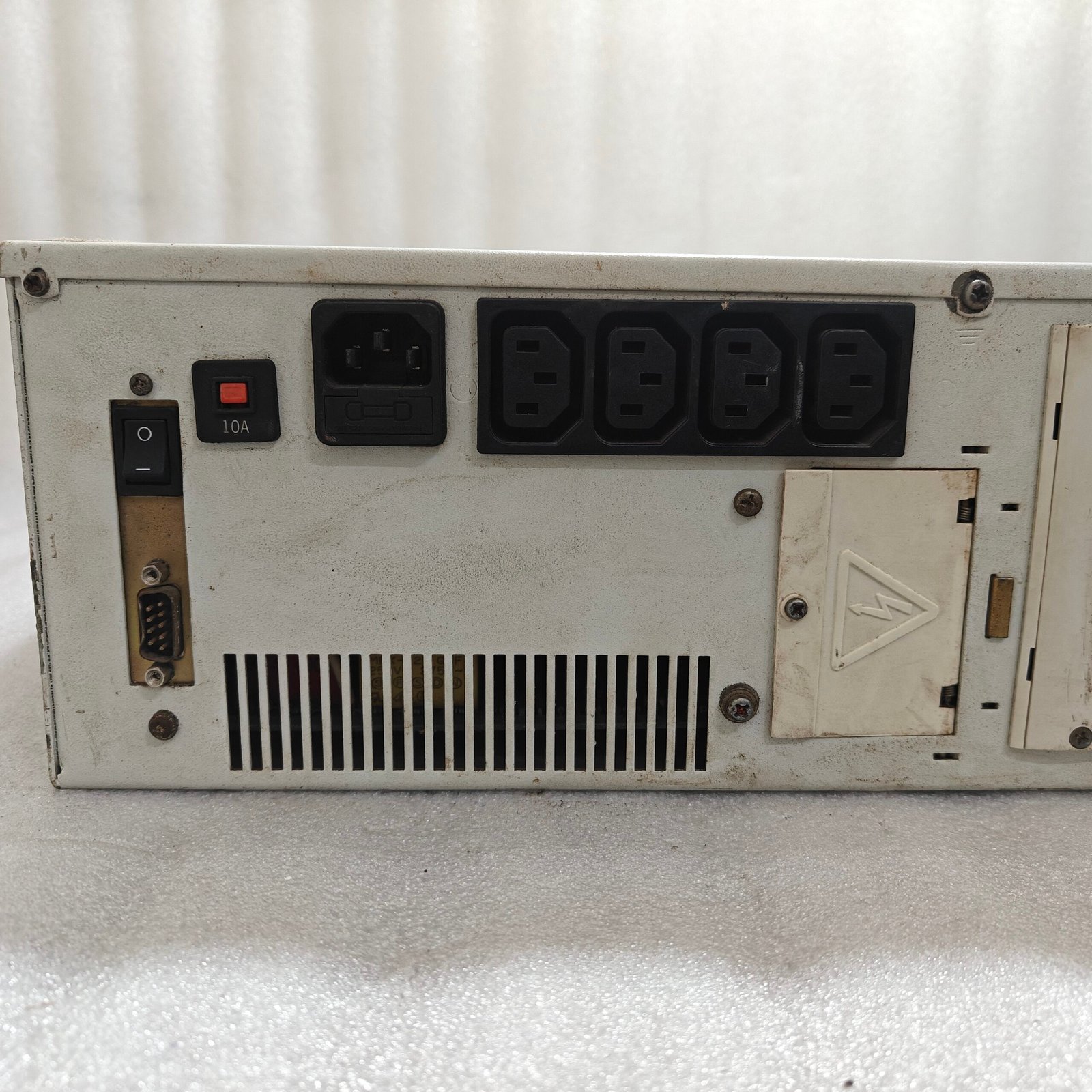 GE DIGITAL ENERGY UPS NETPRO 2000 1200W 2000VA 5.4A-8.6A POWER SUPPLY - Image 10