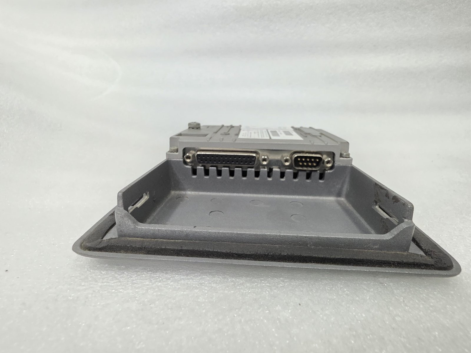 Mitsubishi Beijer E1022 HMI Operator Panel Type 06871 24VDC - Image 3